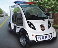 驚喜！警用巡邏車上的金剛砂PVC地板